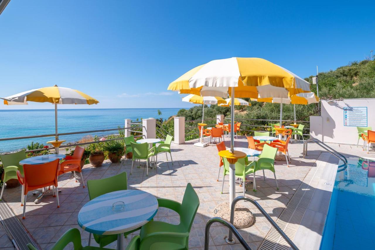 Hotel Dimitra Лигия Екстериор снимка